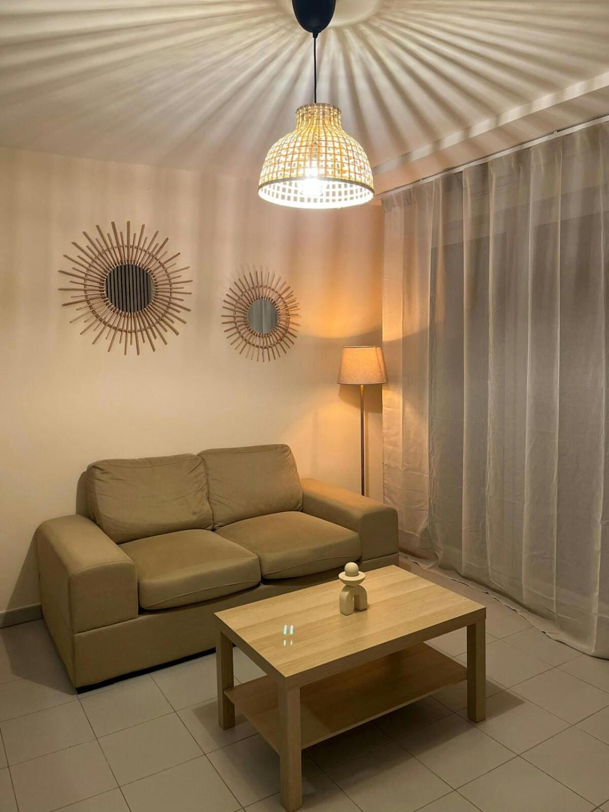 4 Personnes - Terrasse - Proche Port - Centre Ville - Gare - Tramway Apartment *